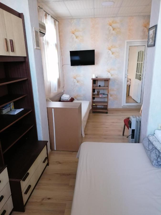 Къща За Гости Оги Montana Ngoại thất bức ảnh