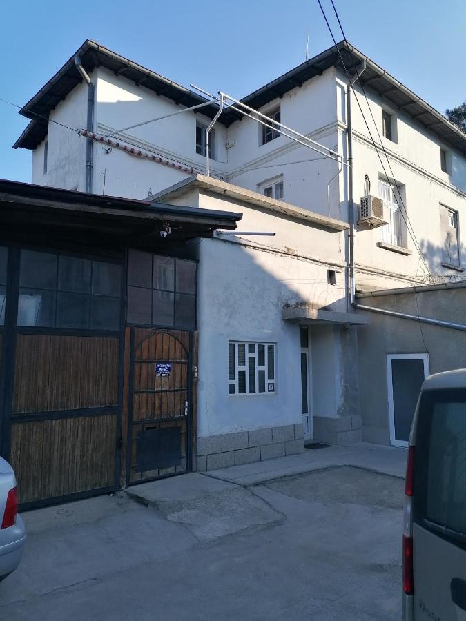 Къща За Гости Оги Montana Ngoại thất bức ảnh